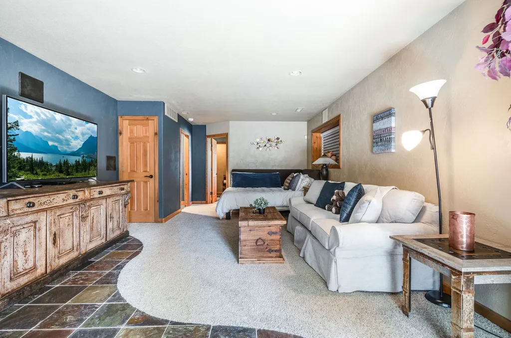 953 Angel Point Road Lakeside MT 59922
