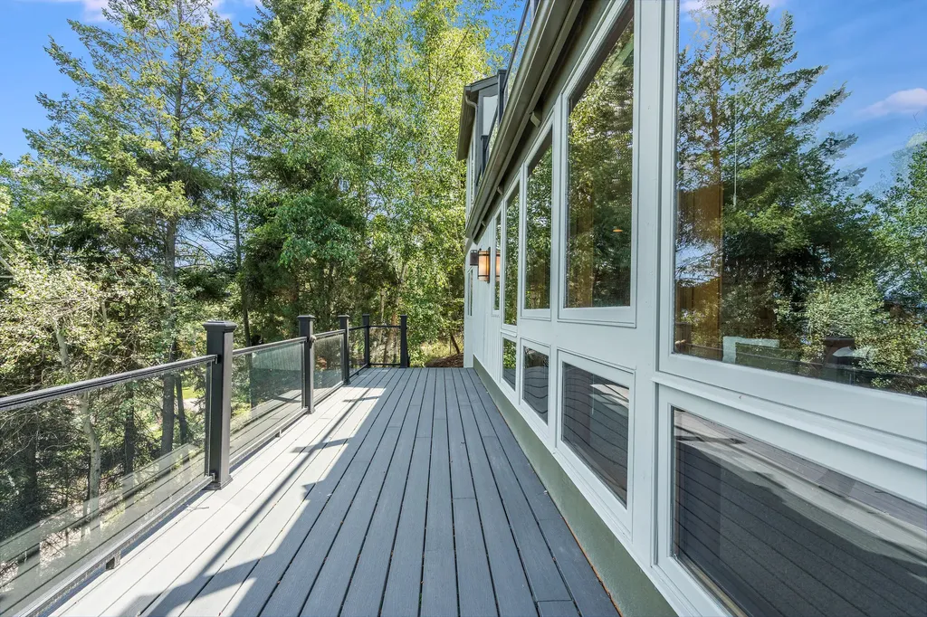 953 Angel Point Road Lakeside MT 59922