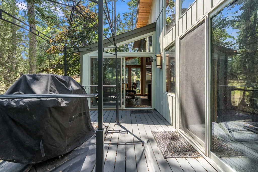 953 Angel Point Road Lakeside MT 59922