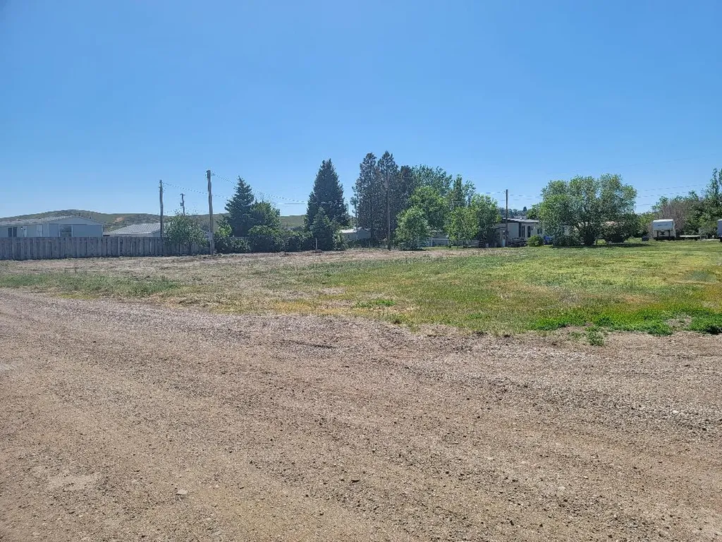 415 Glacier Avenue Shelby MT 59474