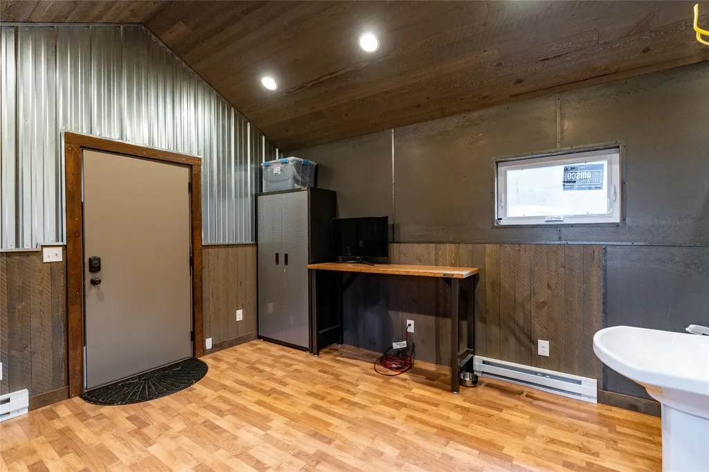 612 S Main Street Neihart MT 59465