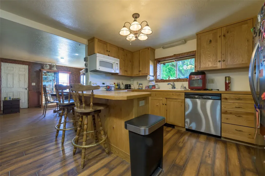1033 Old Corvallis Road Corvallis MT 59828