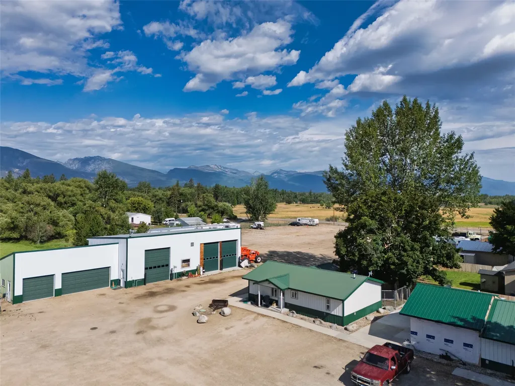 1033 Old Corvallis Road Corvallis MT 59828