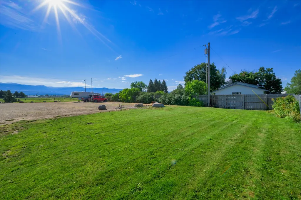 1033 Old Corvallis Road Corvallis MT 59828