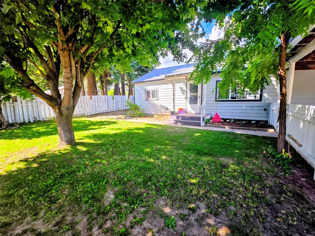 612 W 1st Street Libby MT 59923