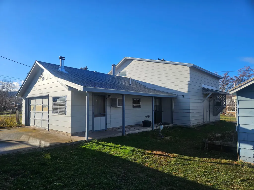 317 2nd Avenue St Ignatius MT 59865