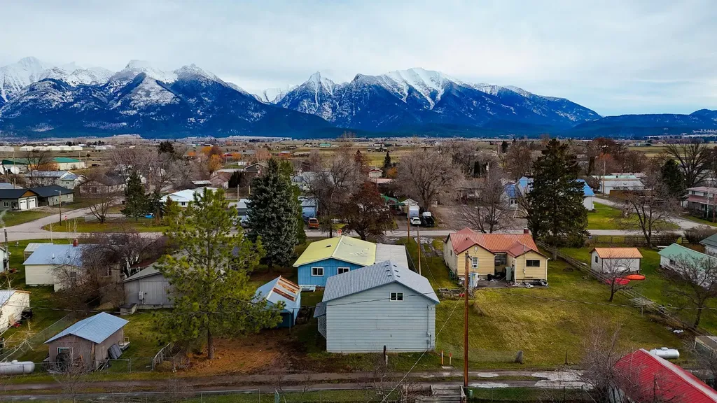 317 2nd Avenue St Ignatius MT 59865