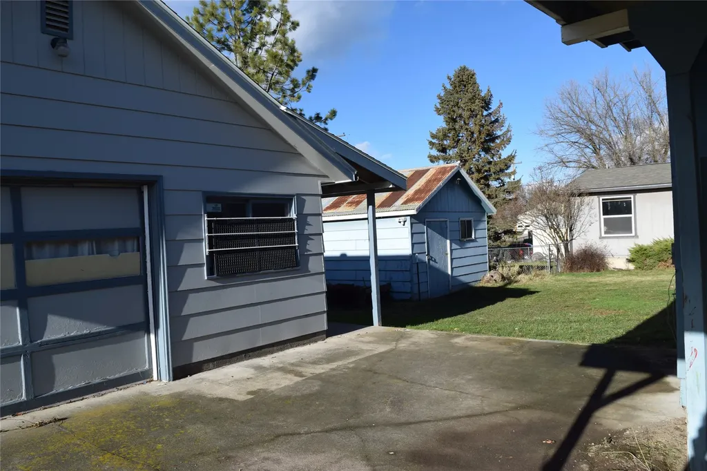 317 2nd Avenue St Ignatius MT 59865