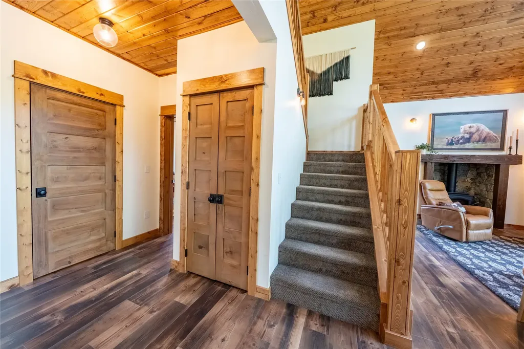331 Cheyenne Court Troy MT 59935