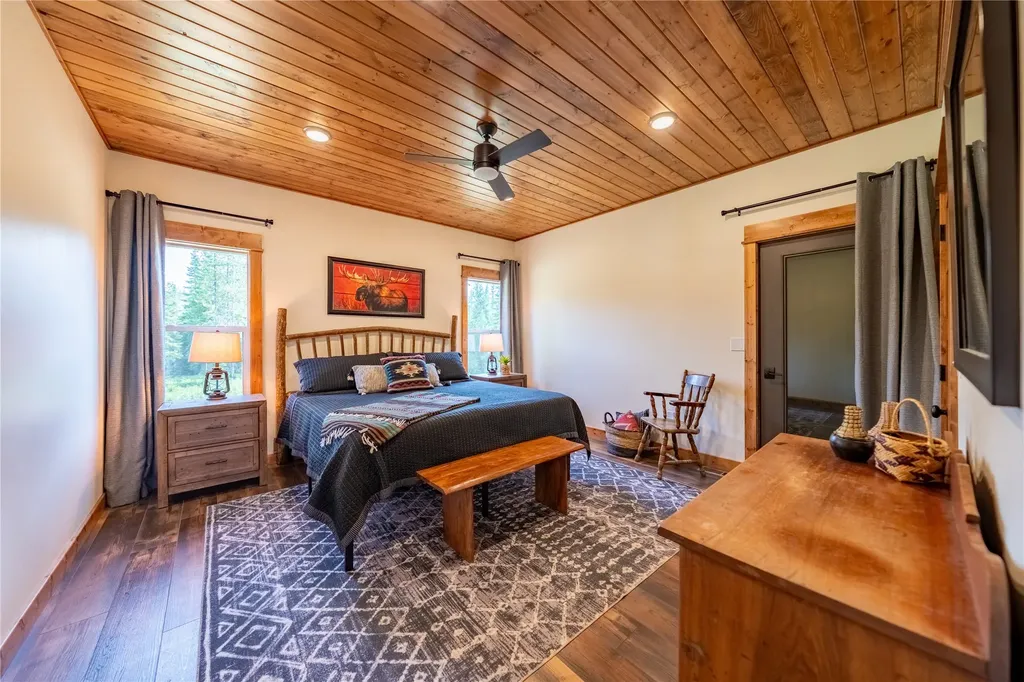 331 Cheyenne Court Troy MT 59935