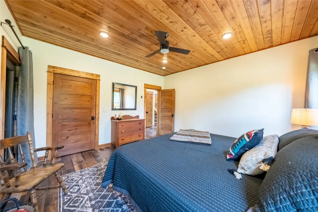 331 Cheyenne Court Troy MT 59935