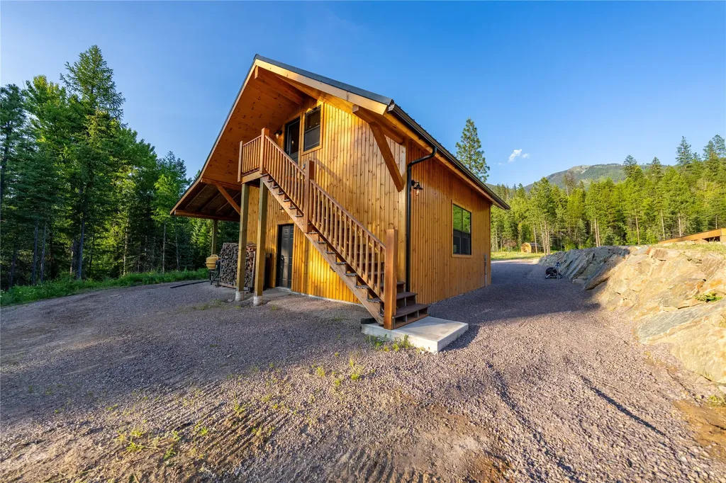 331 Cheyenne Court Troy MT 59935