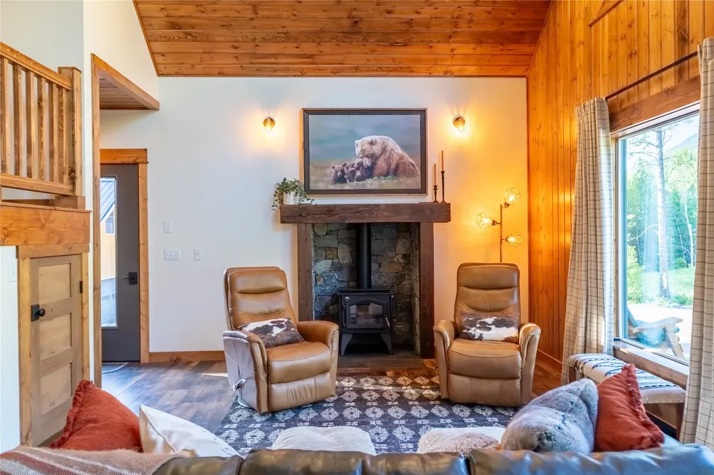331 Cheyenne Court Troy MT 59935