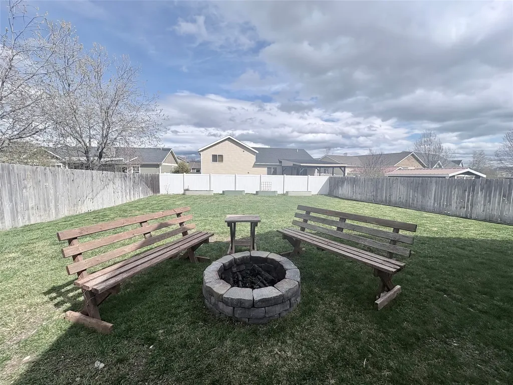 215 Jackson Peak Drive Kalispell MT 59901