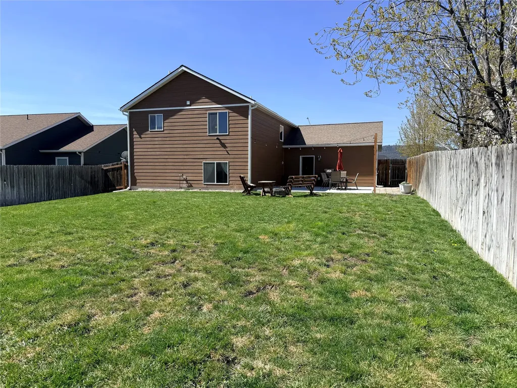 215 Jackson Peak Drive Kalispell MT 59901