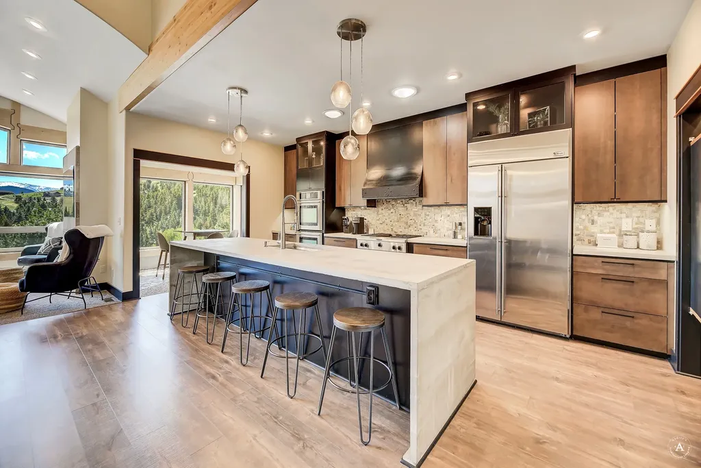 162 Jackson Creek Road Clancy MT 59634