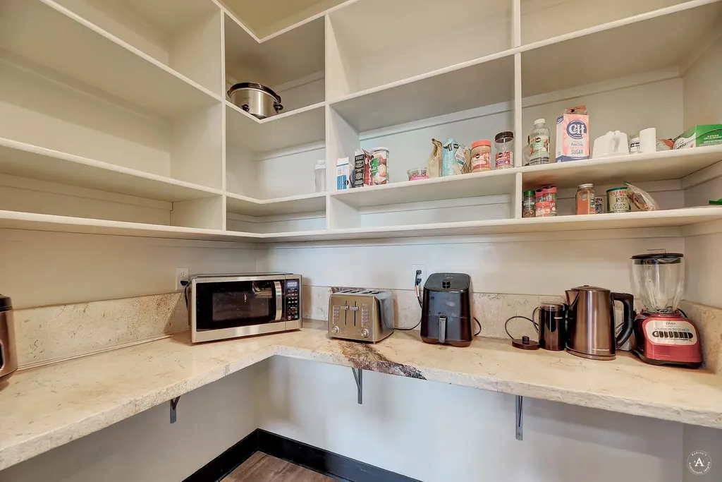 162 Jackson Creek Road Clancy MT 59634