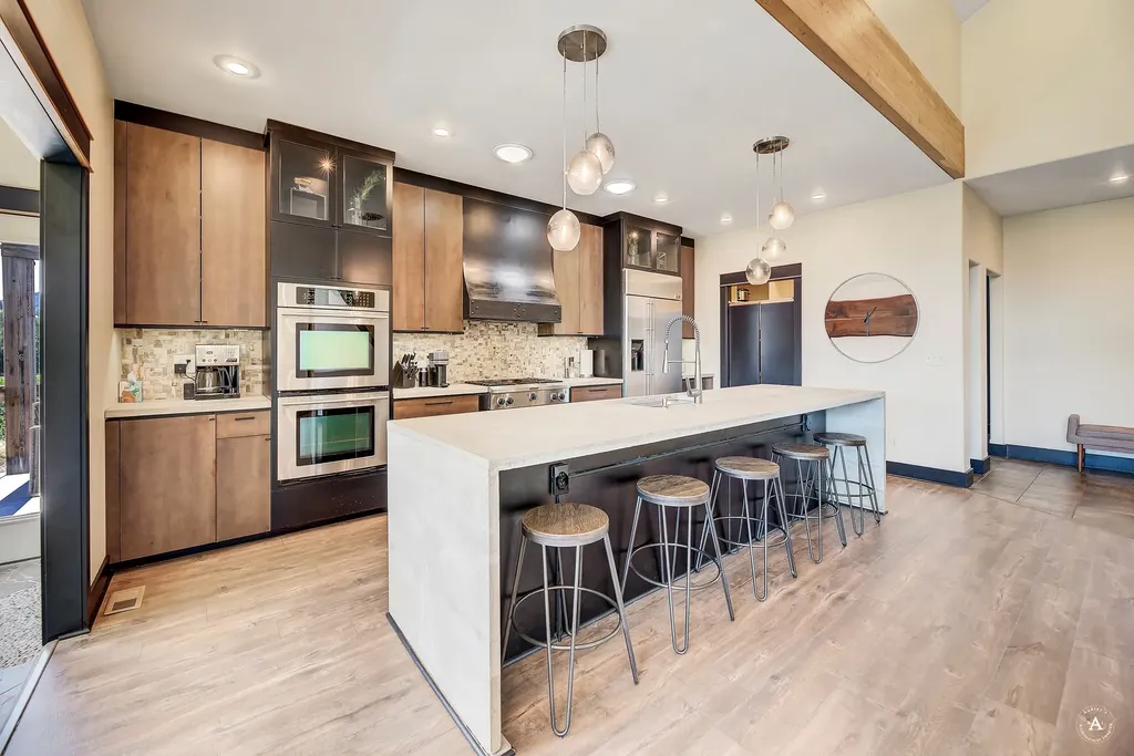 162 Jackson Creek Road Clancy MT 59634