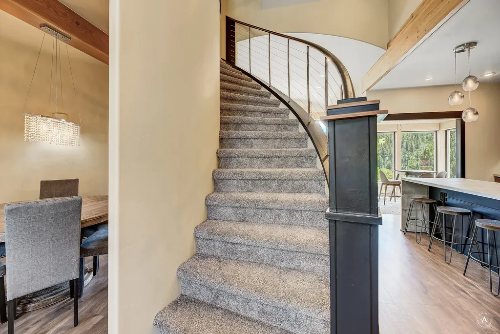 162 Jackson Creek Road Clancy MT 59634