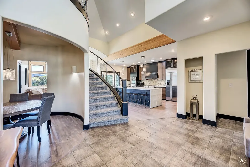 162 Jackson Creek Road Clancy MT 59634