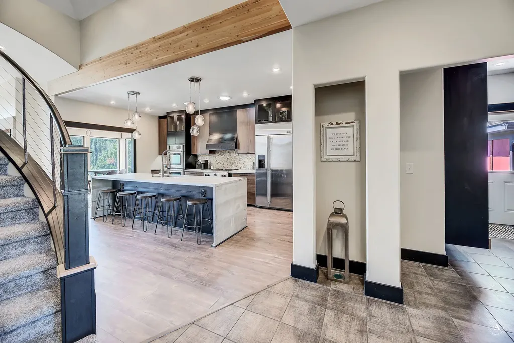 162 Jackson Creek Road Clancy MT 59634