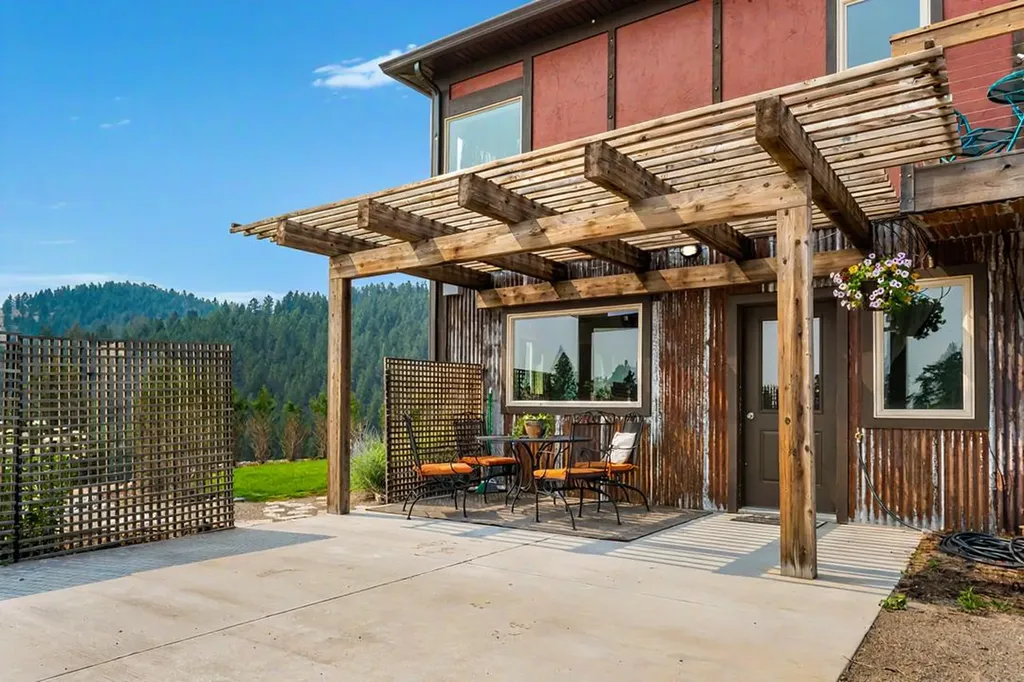 162 Jackson Creek Road Clancy MT 59634