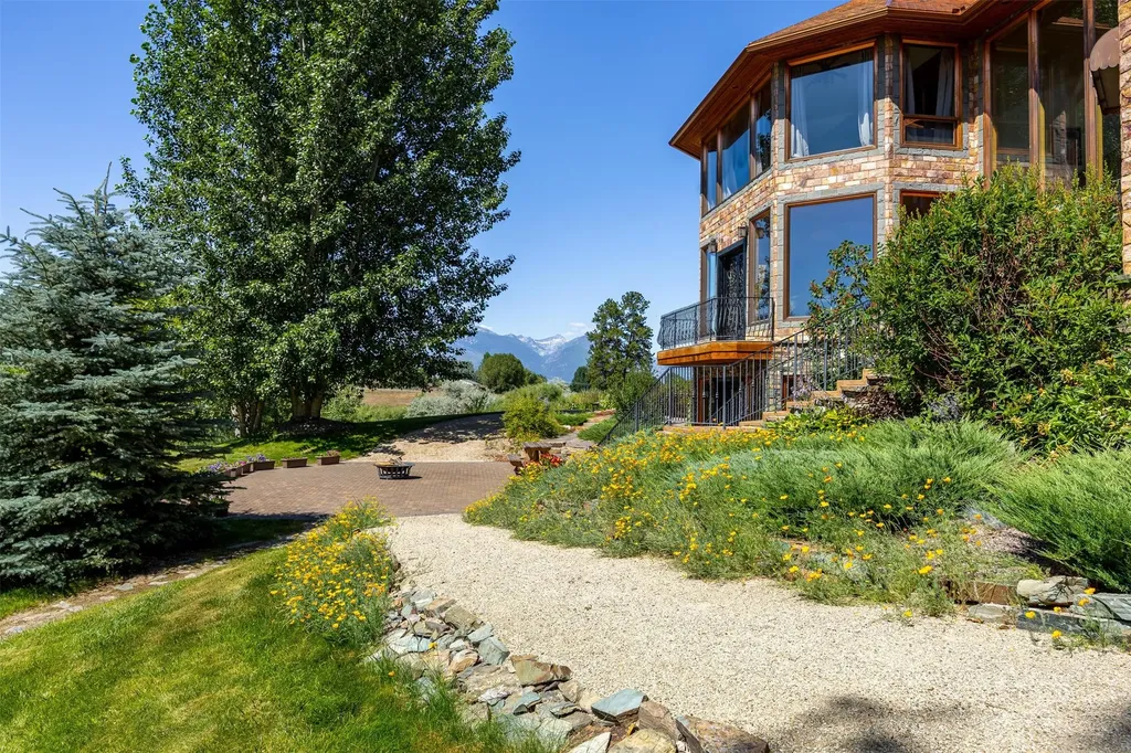 859 Hamilton Heights Road Corvallis MT 59828