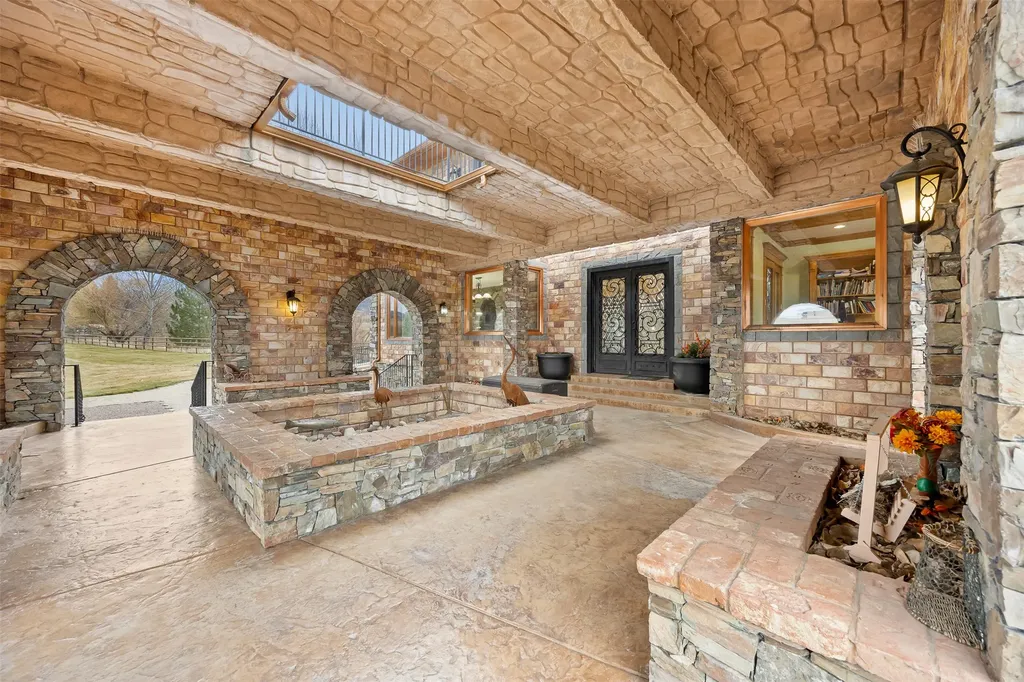859 Hamilton Heights Road Corvallis MT 59828