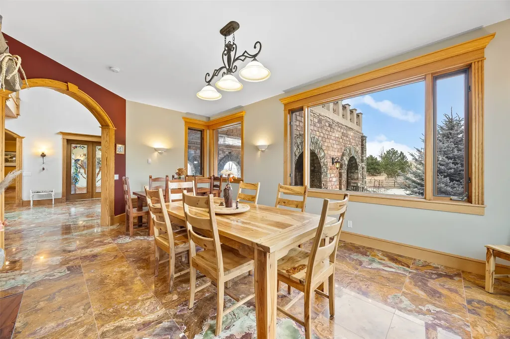 859 Hamilton Heights Road Corvallis MT 59828