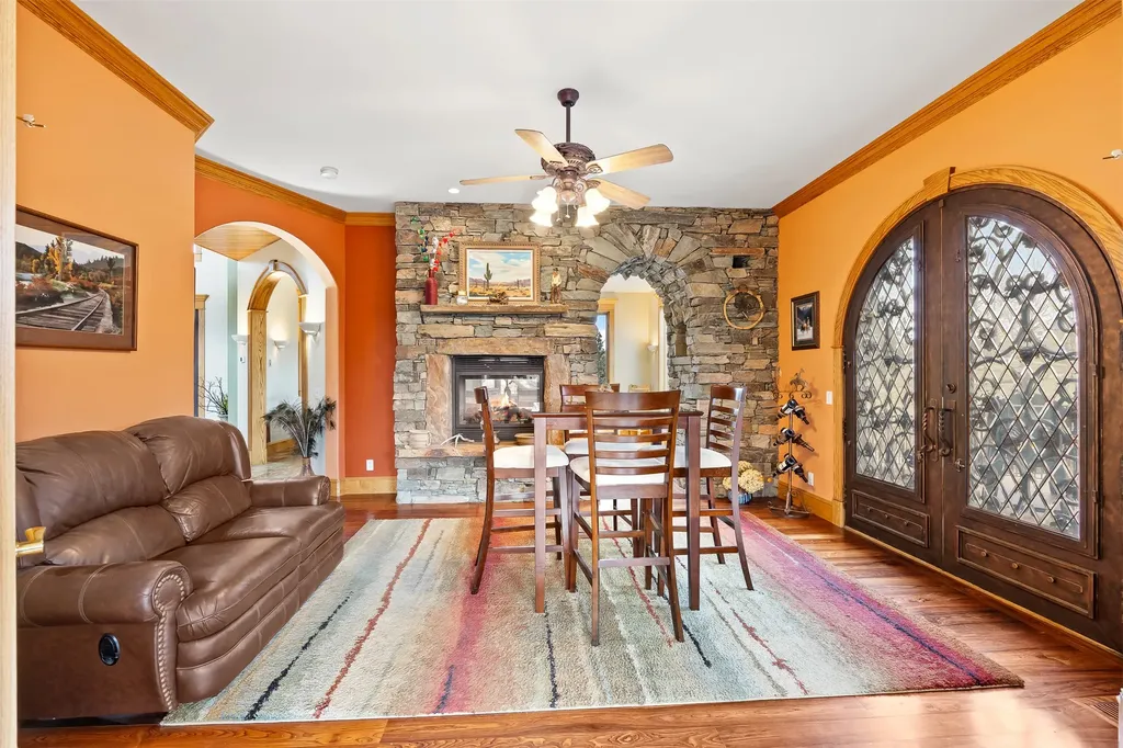859 Hamilton Heights Road Corvallis MT 59828