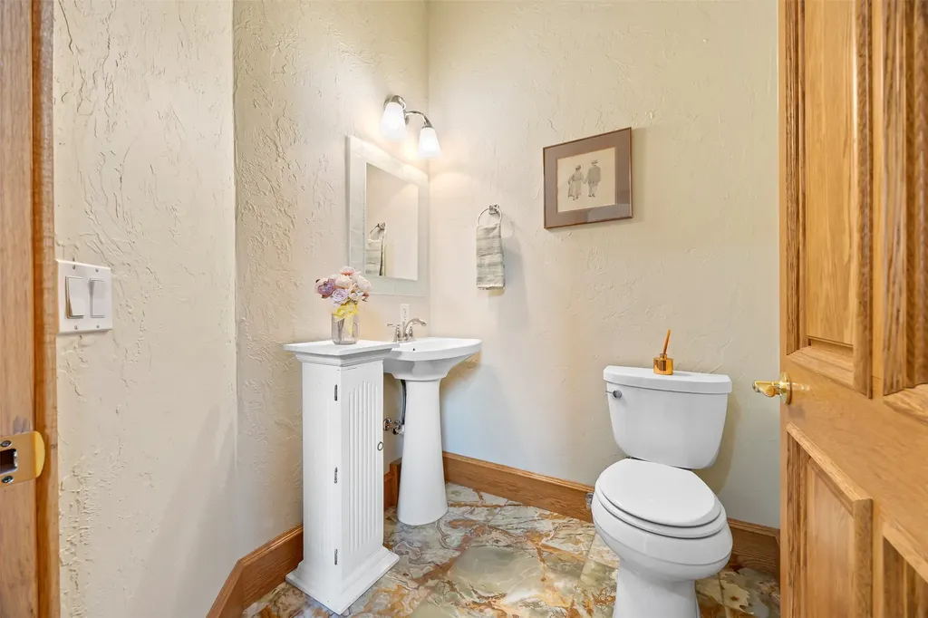 859 Hamilton Heights Road Corvallis MT 59828