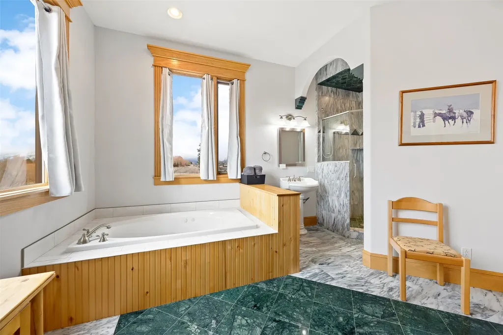 859 Hamilton Heights Road Corvallis MT 59828