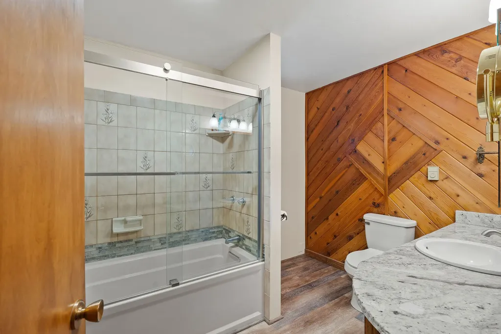 13390 Mount Highway 35 Bigfork MT 59911