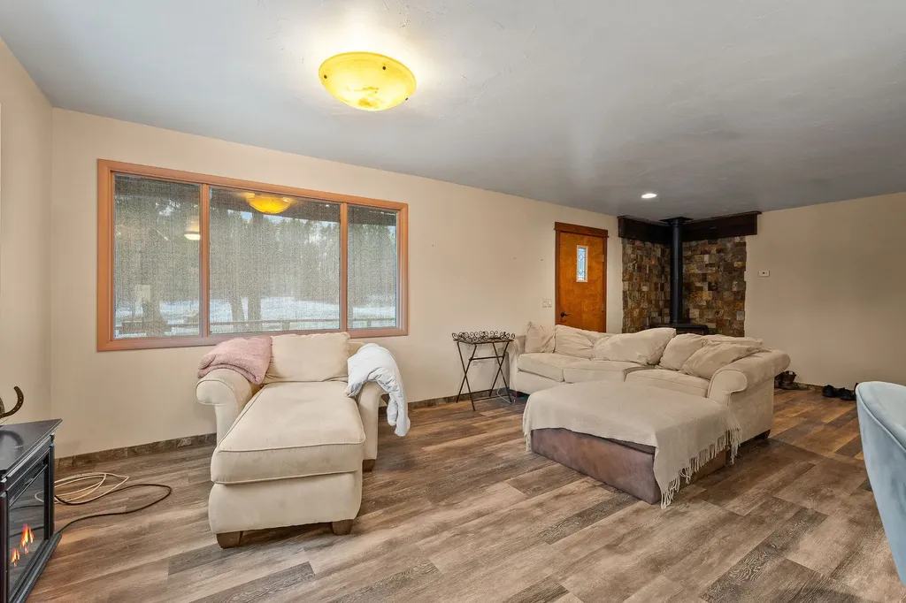 13390 Mount Highway 35 Bigfork MT 59911