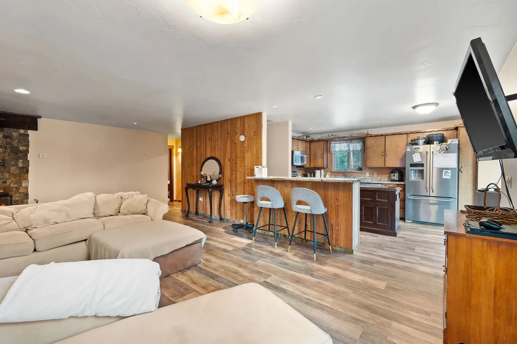 13390 Mount Highway 35 Bigfork MT 59911