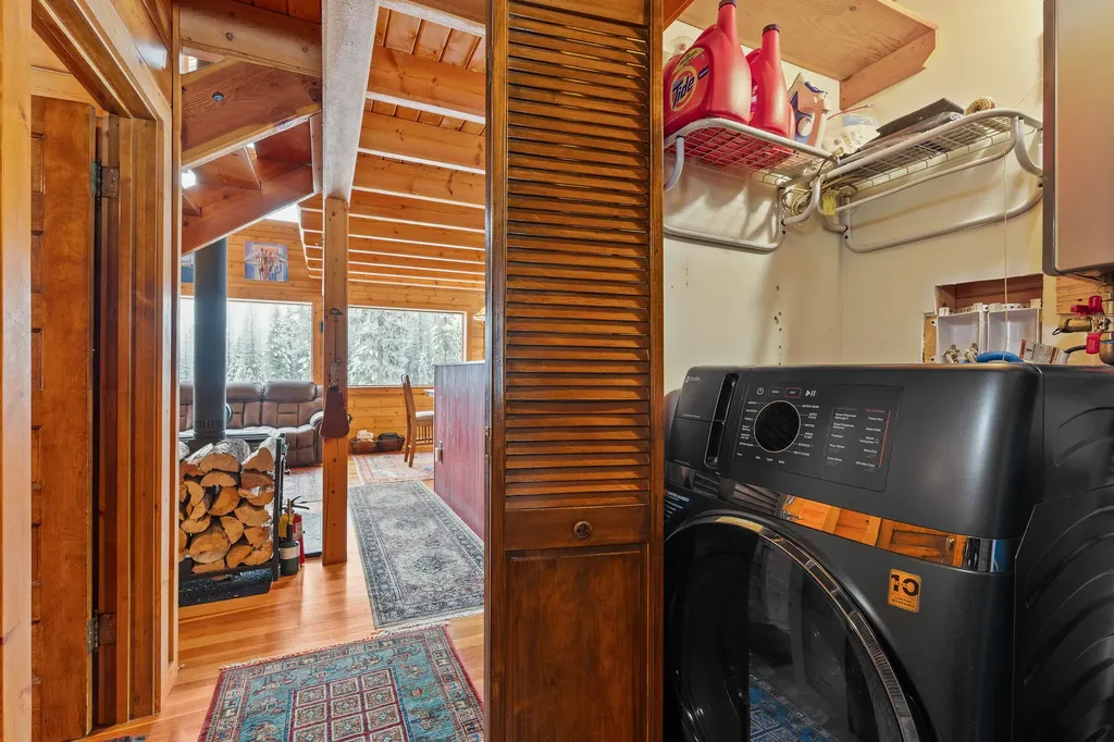 15645 North Fork Road Polebridge MT 59928