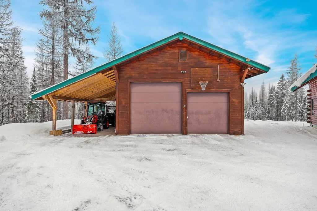15645 North Fork Road Polebridge MT 59928