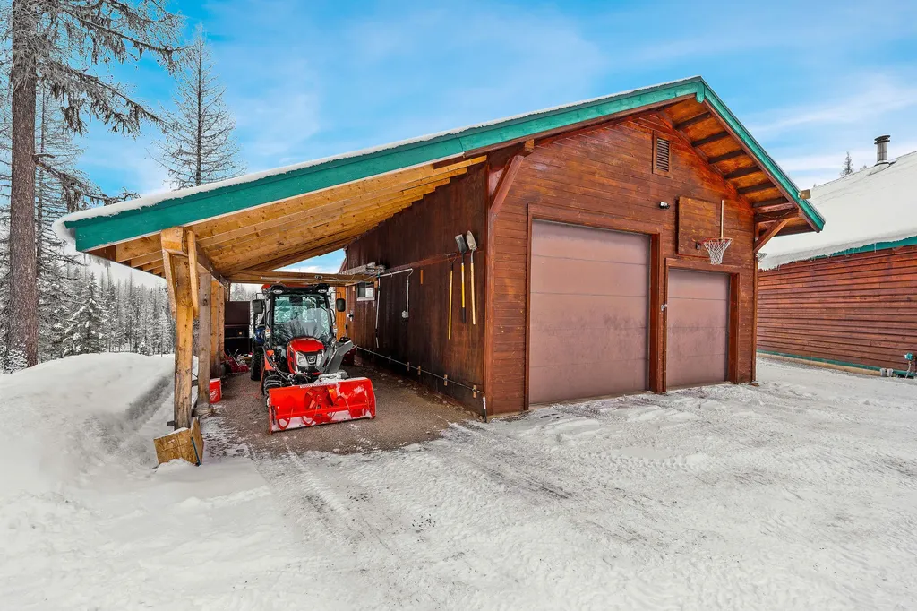 15645 North Fork Road Polebridge MT 59928
