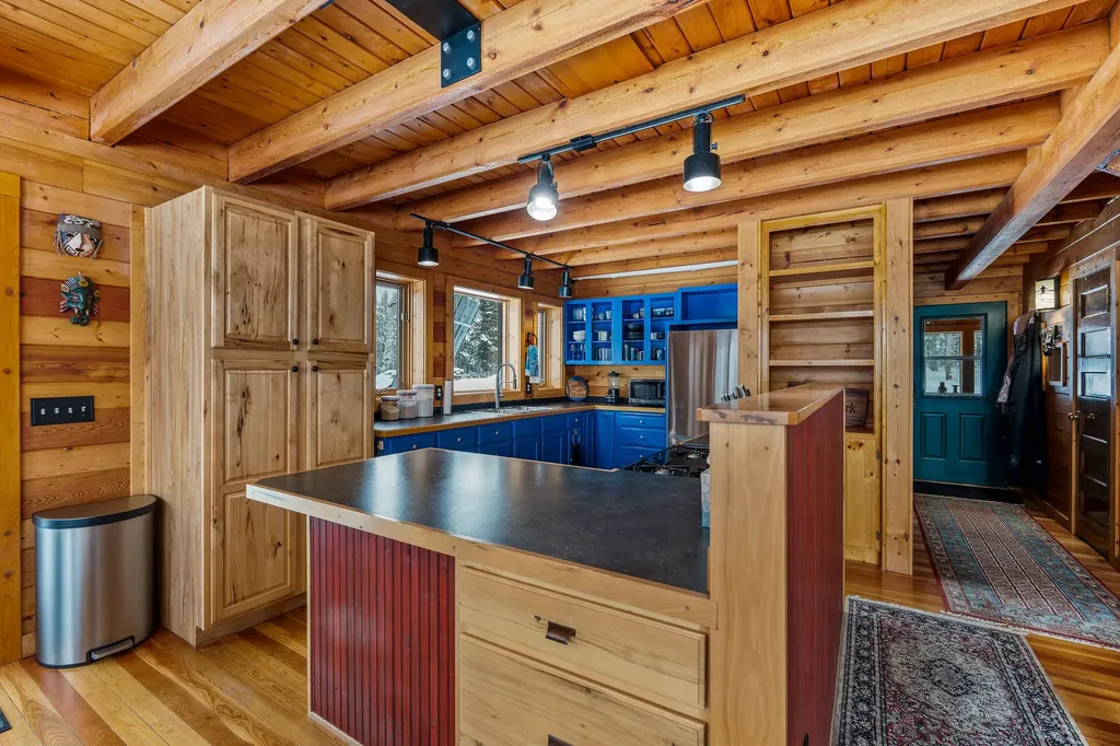 15645 North Fork Road Polebridge MT 59928