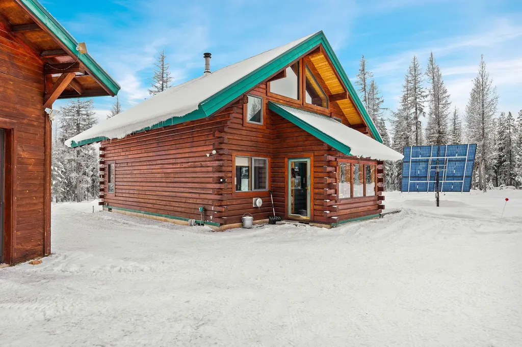 15645 North Fork Road Polebridge MT 59928
