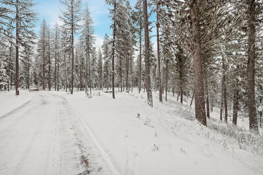 15645 North Fork Road Polebridge MT 59928