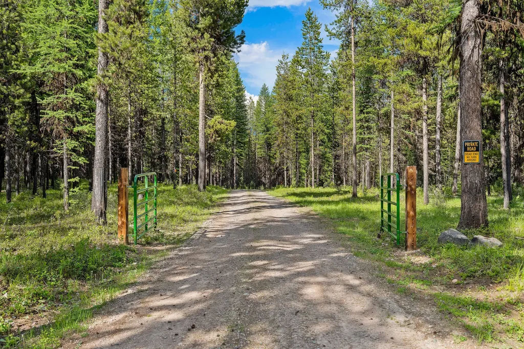 15645 North Fork Road Polebridge MT 59928