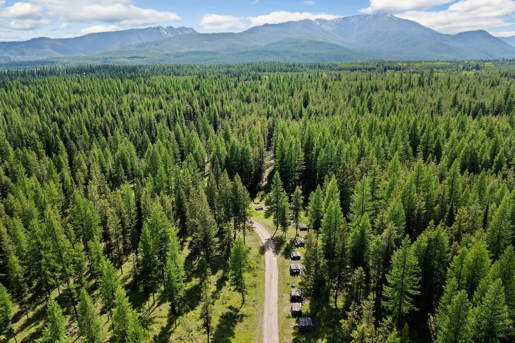 15645 North Fork Road Polebridge MT 59928