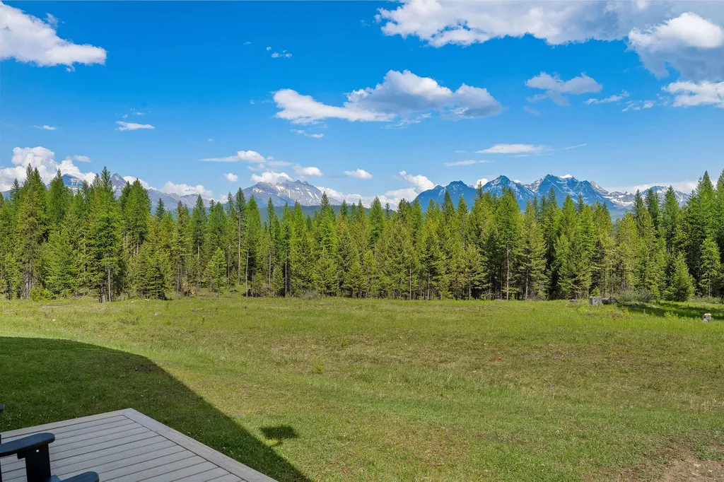 15645 North Fork Road Polebridge MT 59928