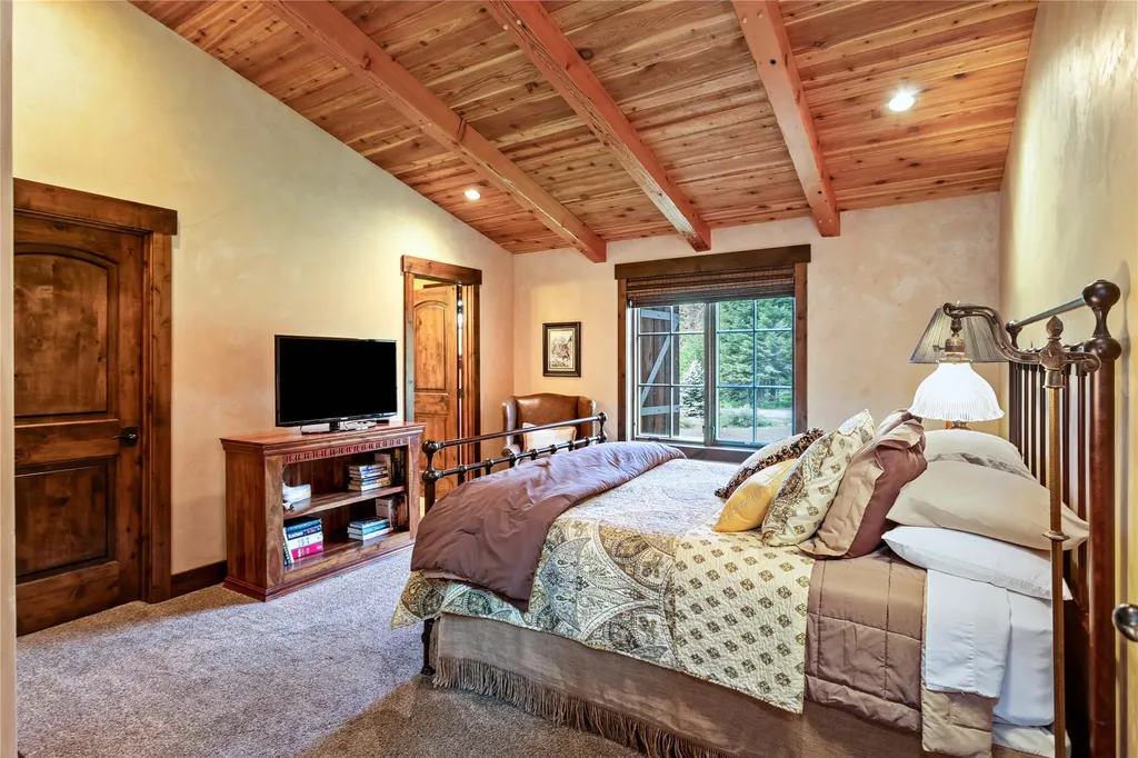 380 & 390 Haskill Basin Road Whitefish MT 59937