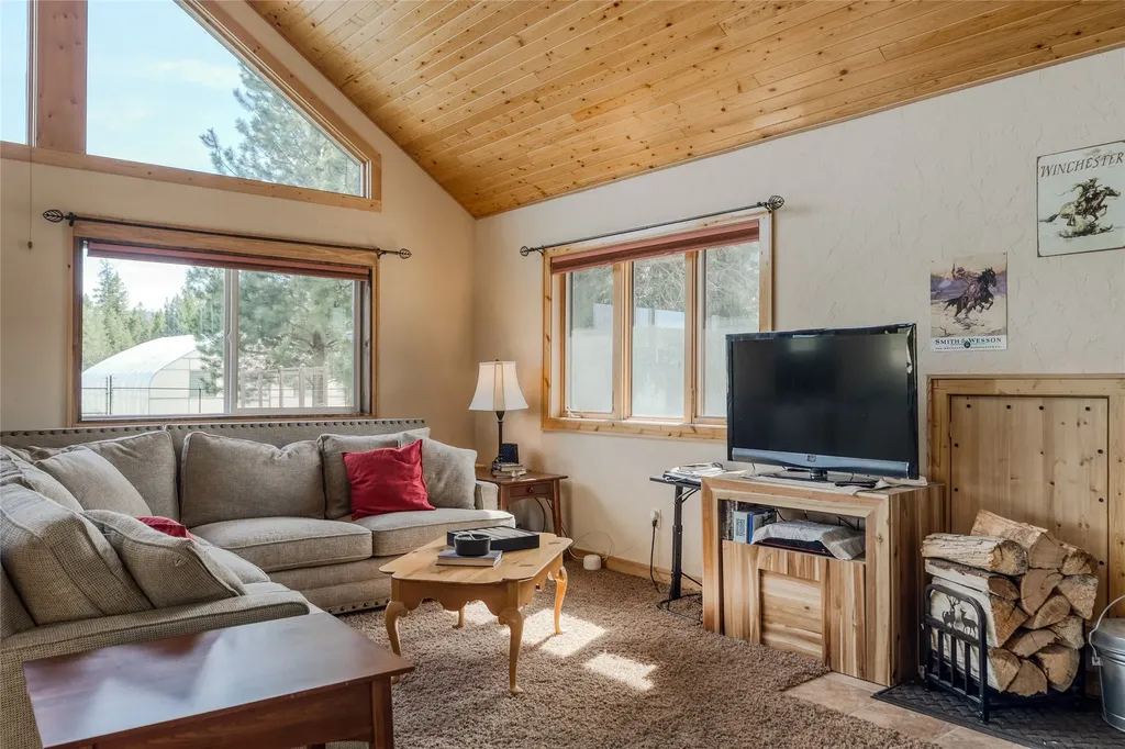 8240 Island Lake Road Marion MT 59925