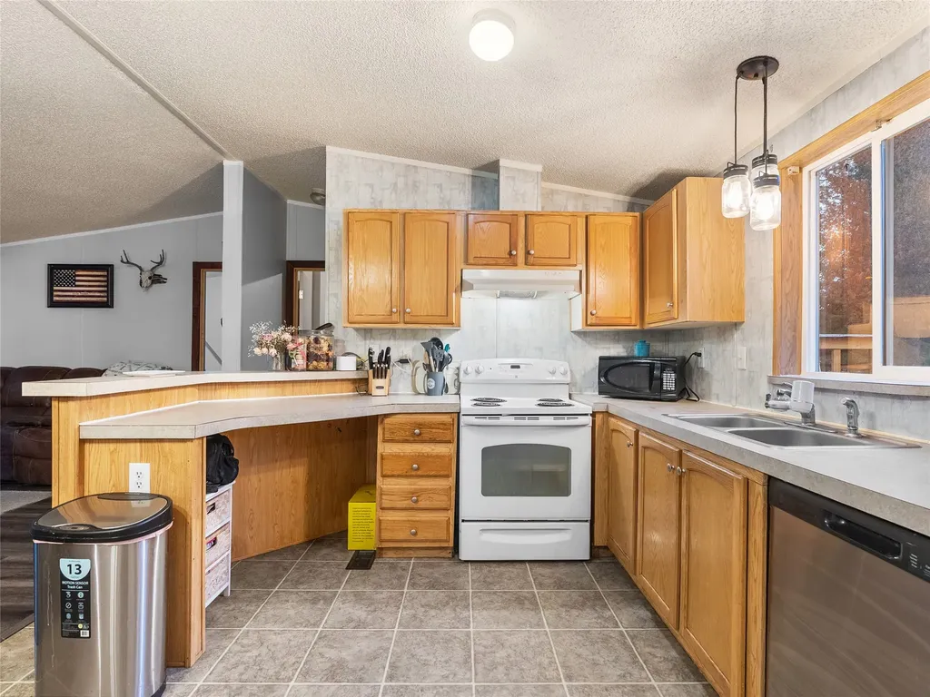 68 Jolly Hill Lane Marion MT 59925