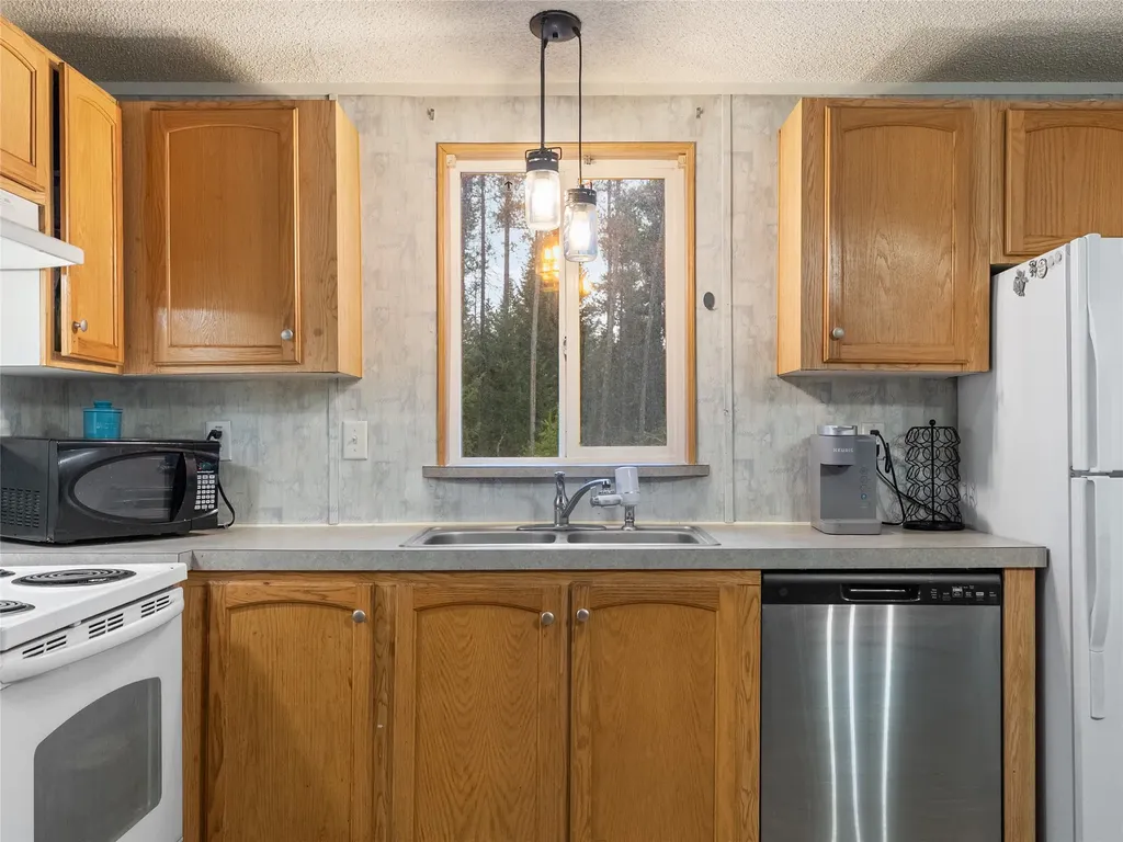 68 Jolly Hill Lane Marion MT 59925