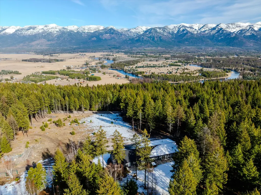 1150 Swan Hill Drive Bigfork MT 59911