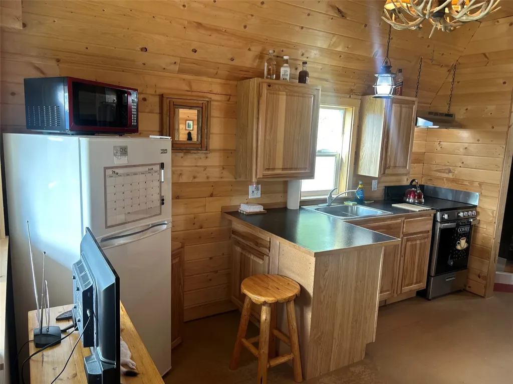 1414 Panoramic View Drive Libby MT 59923